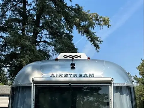 2023 Airstream International 28’ RBT 28 ft — photo 3