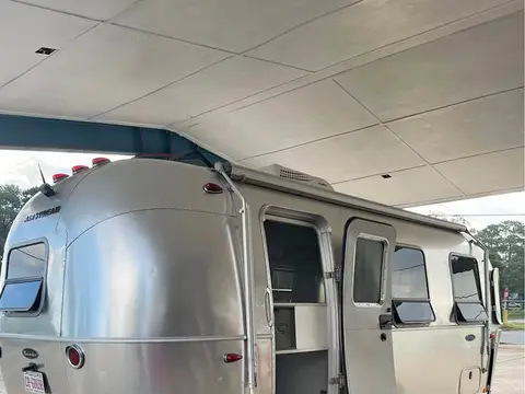 2018 Airstream Bambi Sport — photo 1