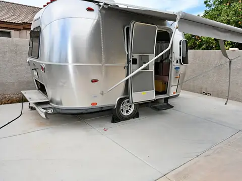 2011 Airstream Bambi Sport — photo 2