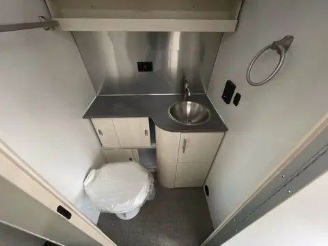 2025 Airstream Flying Cloud 27FBQ — photo 5