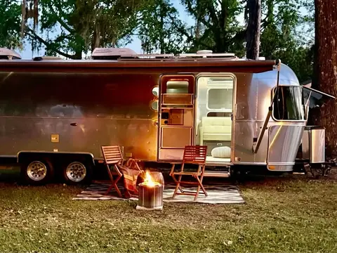 2019 Airstream International Signature 30RBQ — photo 5