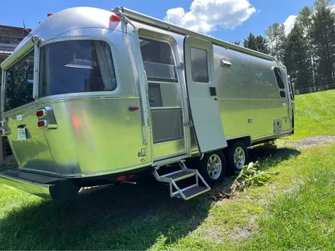 Airstream — photo 5