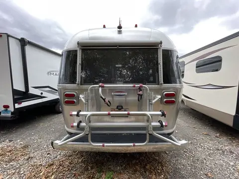 2018 Airstream International 27FB — photo 5