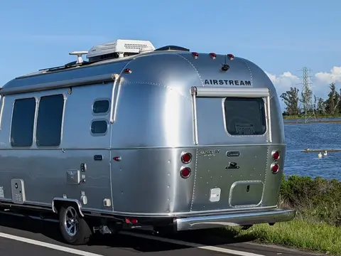 2023 Airstream Caravel 20FB — photo 4