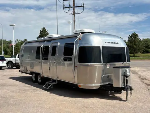 2019 Airstream Flying Cloud — photo 4