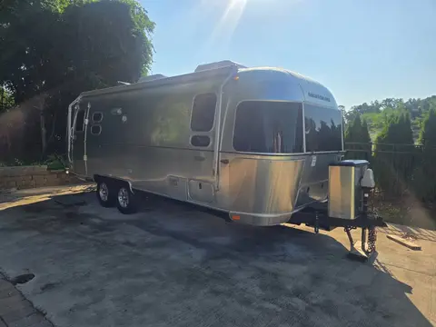 2019 Airstream Flying Cloud 25FB — photo 2