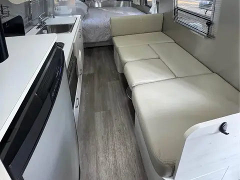 2018 Airstream Sport 22FB — photo 4
