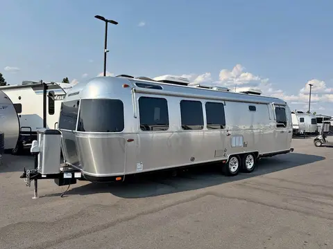 2019 Airstream Classic 30QB — photo 1