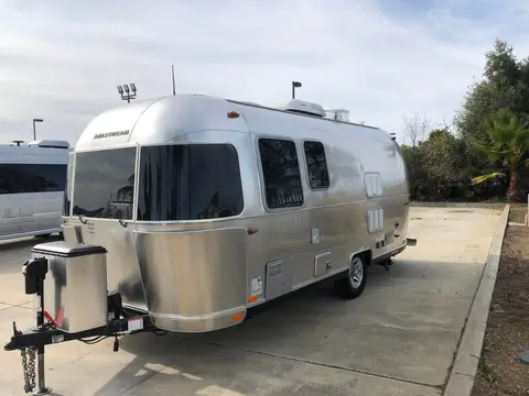 2019 Airstream Bambi 22FB — photo 2
