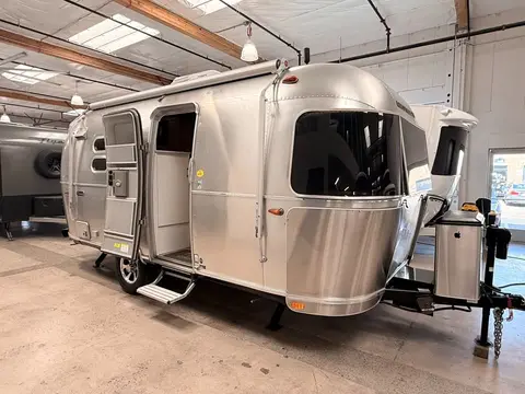 2021 Airstream Caravel 20FB — photo 1