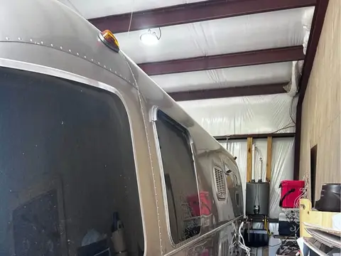 2018 Airstream Flying Cloud 23 FB — photo 4