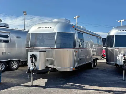 2027 Airstream Stetson + 6666 Special Edition 27 ft — photo 1