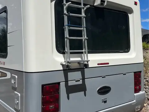 2003 Airstream Land Yacht Motorhome 30 — photo 3