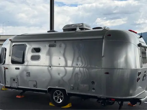2023 Airstream Caravel — photo 4