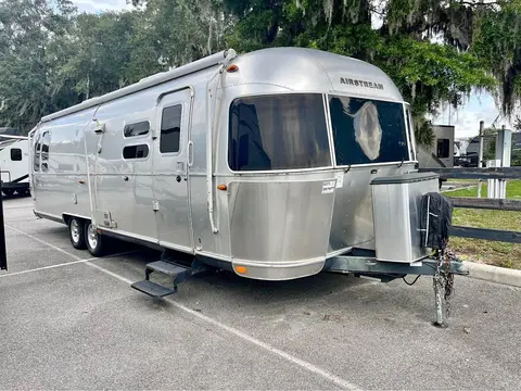 2016 Airstream Flying Cloud 30FB — photo 1