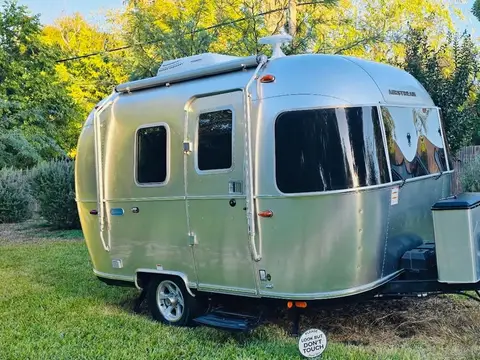 2023 Airstream Bambi 16 ft — photo 1