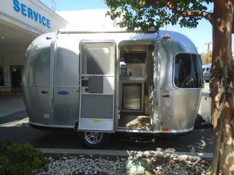 2017 Airstream Bambi 16RB — photo 3