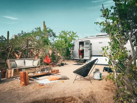 2015 Airstream International Serenity 27FB — photo 5