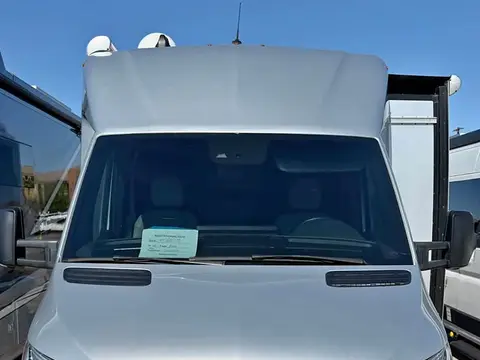 2022 Airstream Atlas — photo 2