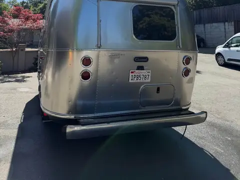2021 Airstream Caravel — photo 3