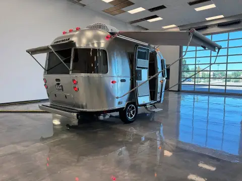 2026 Airstream Caravel 16RB — photo 4