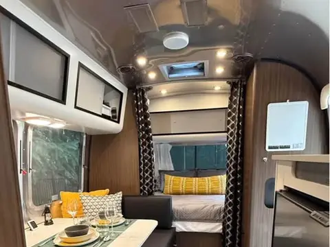 2021 Airstream Caravel 20FB — photo 5