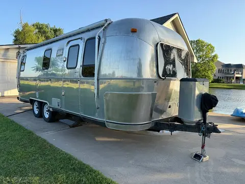 1997 Airstream Safari 25 ft — photo 1