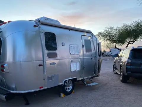 2018 Airstream Flying Cloud Bambi 19 ft — photo 2