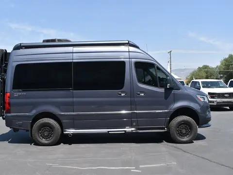 2025 Airstream Interstate 19 E — photo 2