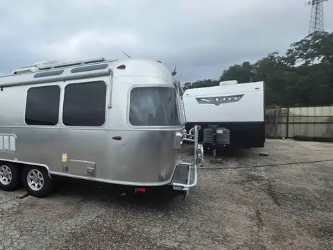 2018 Airstream Flying Cloud — photo 3