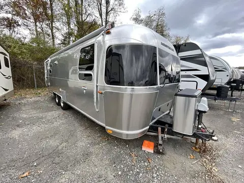 2018 Airstream International 27FB — photo 1