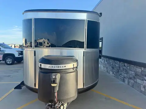 2022 Airstream Basecamp X — photo 1