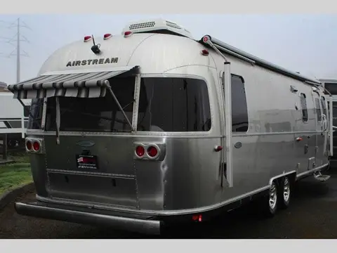 2016 Airstream Classic 30 — photo 5