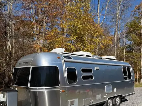2019 Airstream Flying Cloud — photo 2