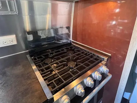 2012 Airstream International Serenity Front 23 ft — photo 2