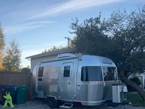 2018 Airstream Flying Cloud 19CB — photo 1