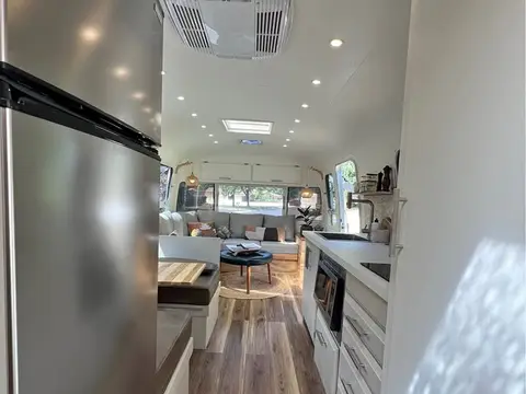 1996 Airstream Classic — photo 1