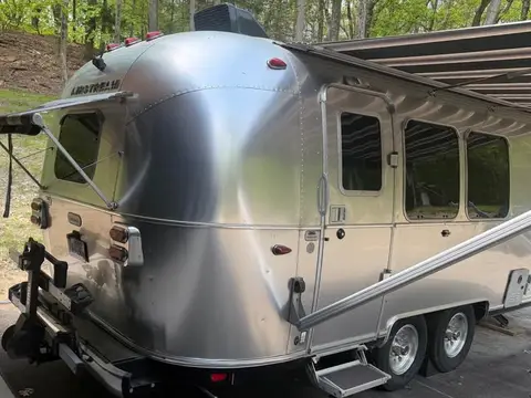 2021 Airstream Globetrotter — photo 2