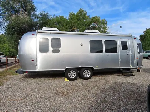 2015 Airstream Flying Cloud — photo 1