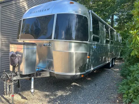 2004 Airstream Classic — photo 2