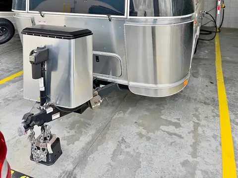 2022 Airstream International — photo 1