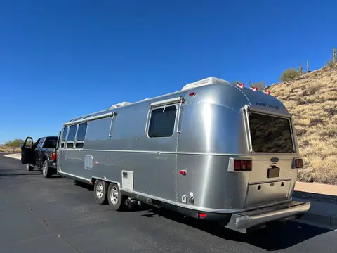 2014 Airstream Classic 31 ft — photo 2