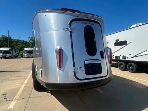 2025 Airstream Basecamp X — photo 4