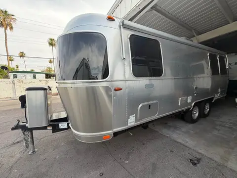 2022 Airstream Globetrotter — photo 1