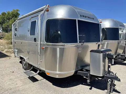 2024 Airstream Caravel 19CB — photo 1