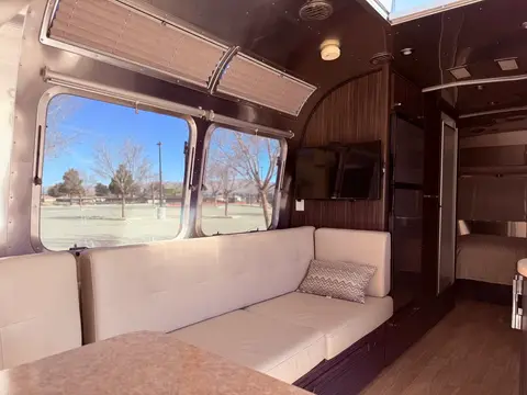 2018 Airstream International Signature — photo 3