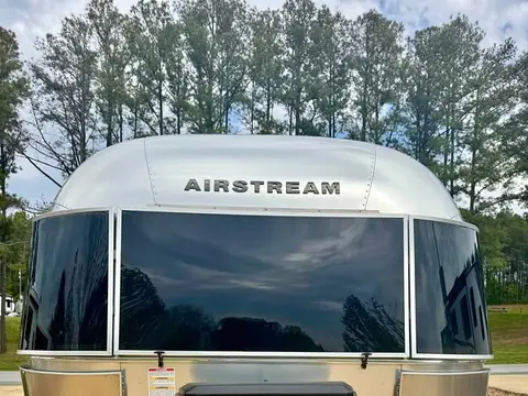 2021 Airstream International Serenity — photo 1