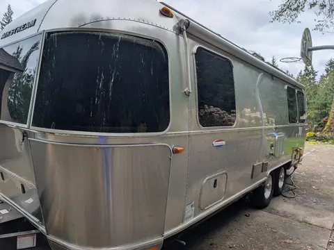2019 Airstream International Signature — photo 2