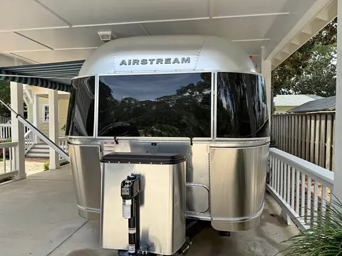 2024 Airstream International — photo 1