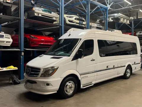 2018 Airstream Interstate 24 Lounge EXT — photo 2